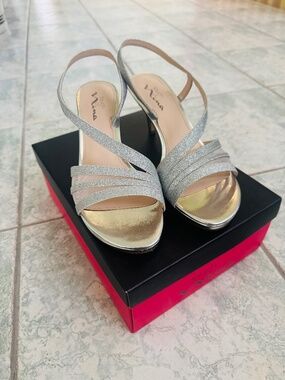 Touch of Nina - Size 10 Silver Heels, Leather Sole, Worn Only Once